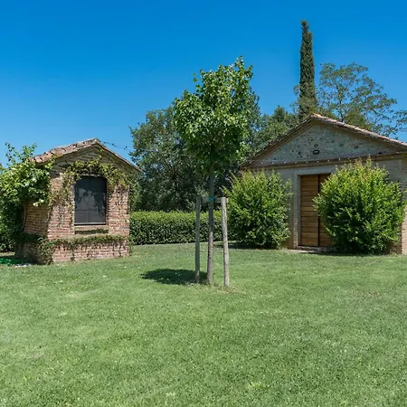 Il Poggio Alle Trese 14, Emma Βίλα