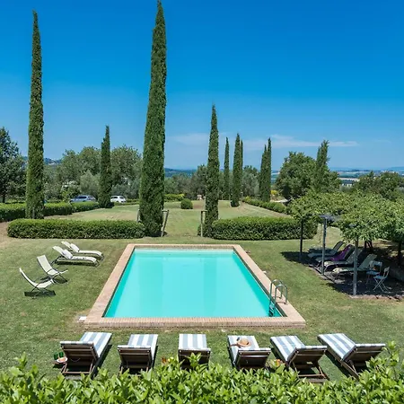 Villa Il Poggio Alle Trese 10, Emma *